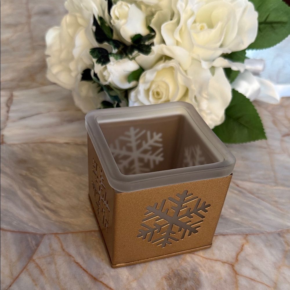 Gold Snowflake Candle Holder